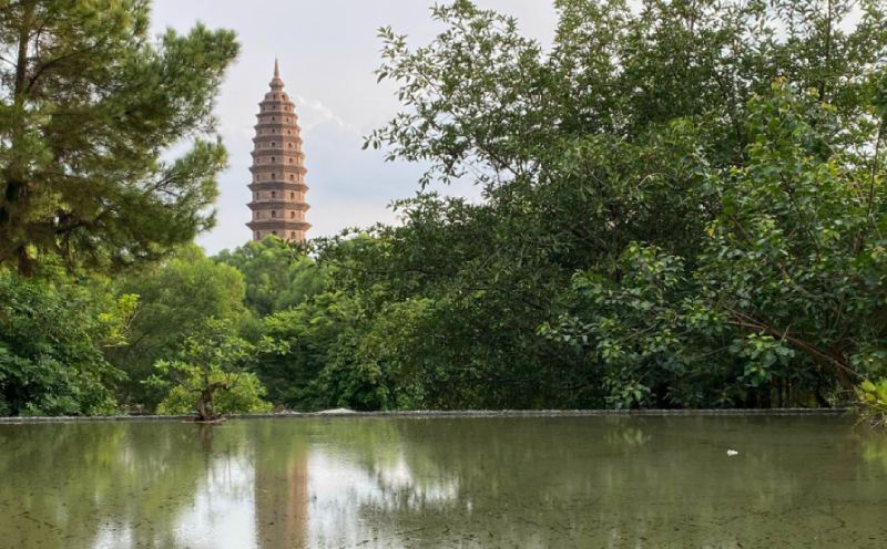 Ao rồng tại chùa