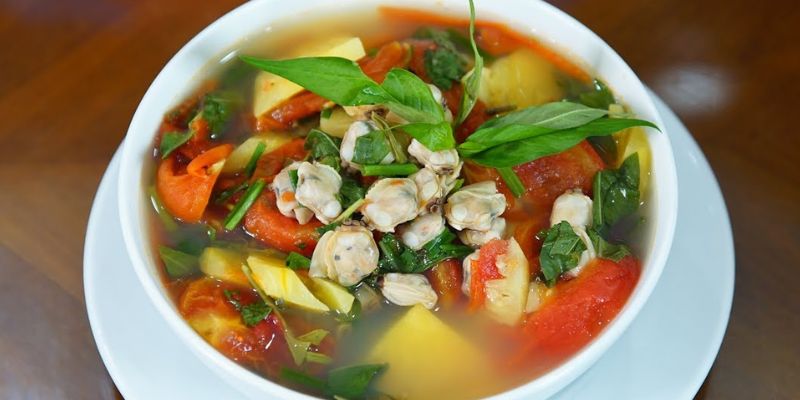 Canh ngao nấu chua là món ăn đặc sản hấp dẫn