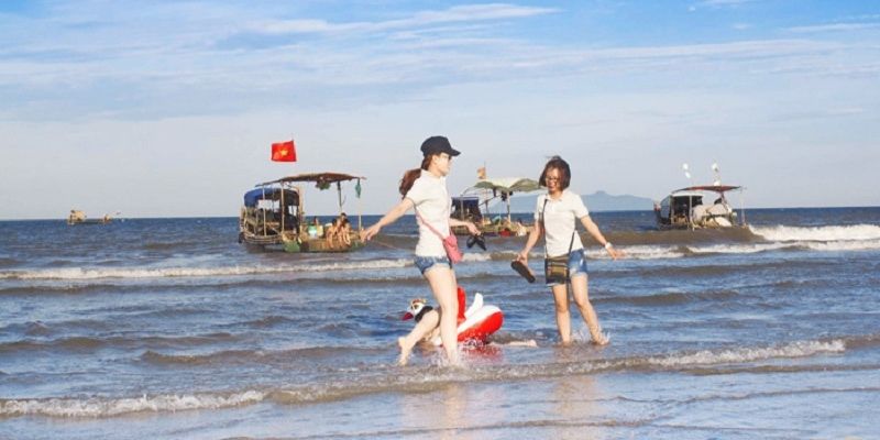 Có rất nhiều hoạt động để du khách trải nghiệm tại biển