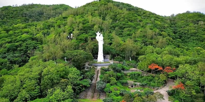 Chiêm ngưỡng nét đẹp của tượng Đức Mẹ Maria