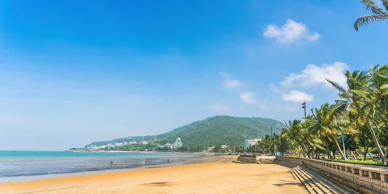 Bãi Trước nằm ở vị trí thuận tiện để di chuyển