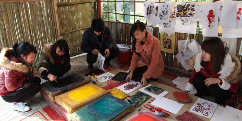 Bạn có thể tham gia lễ hội dân gian nếu đến Đông Hồ đúng dịp