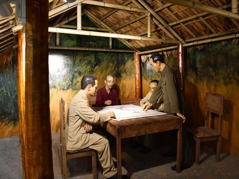 Khu trưng bày tầng nổi của bảo tàng