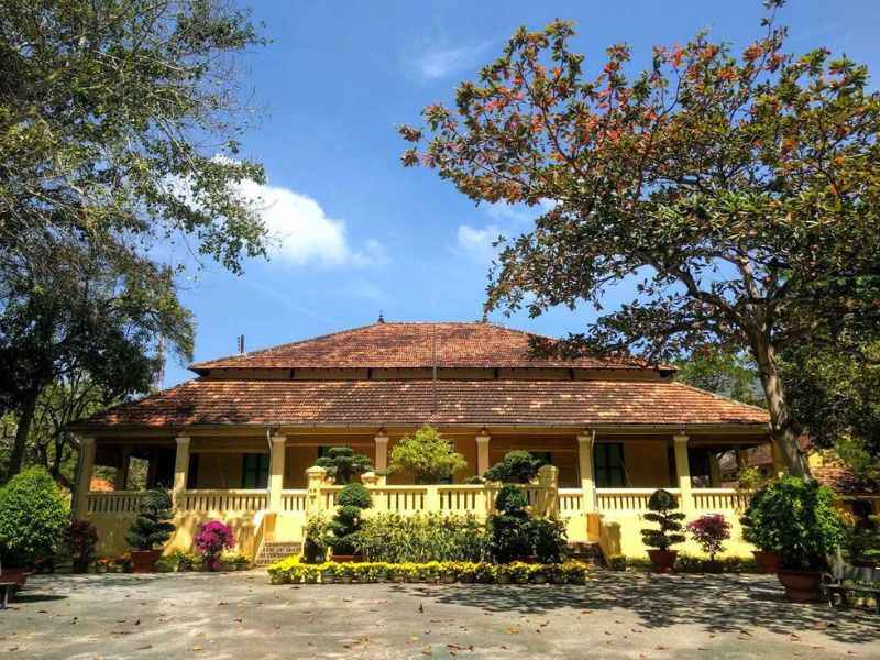 Tham quan Dinh Chúa Đảo với nét kiến trúc ấn tượng