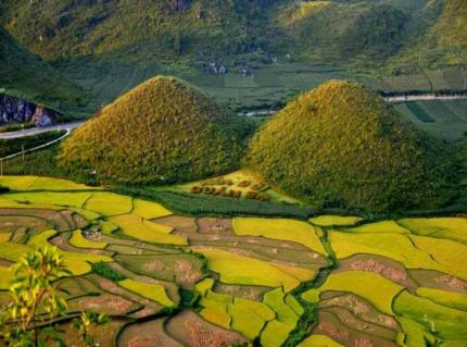 Núi Đôi Quản Bạ - Khám Phá Vẻ Đẹp Thiên Nhiên Quyến Rũ