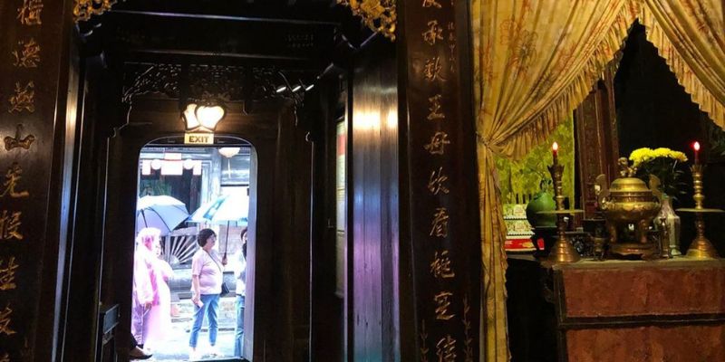 Xà nhà khắc “bảy điều răn” thể hiện triết lý sống nhân nghĩa