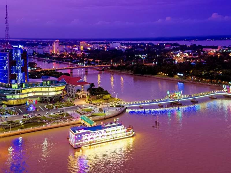 Lịch trình du lịch Cần Thơ 1 ngày không thể bỏ qua Bến Ninh Kiều