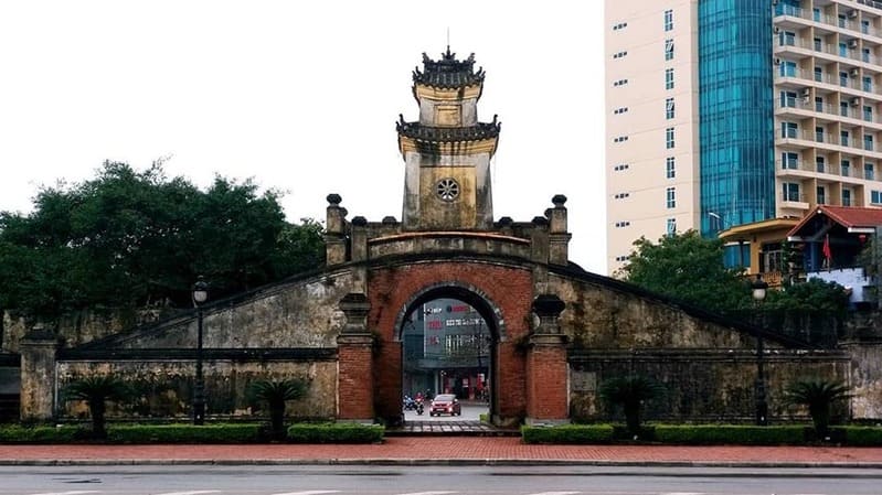 Biểu tượng lịch sử oai nghiêm giữa lòng thành phố