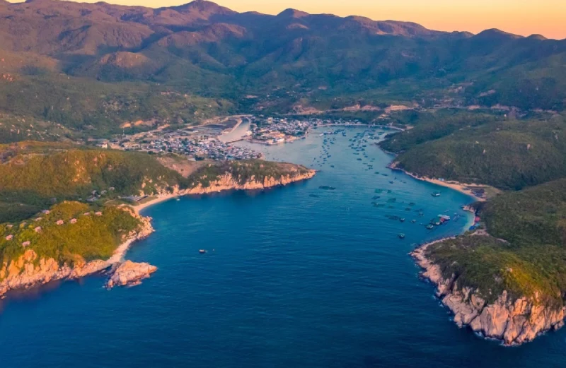 Bức tranh thiên nhiên vùng biển thơ mộng