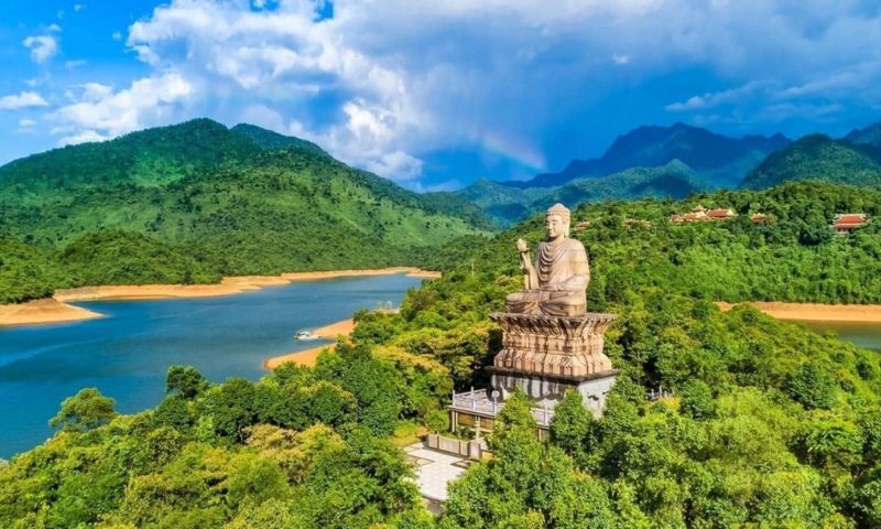 Bức tượng phật khổng lồ cao 24m