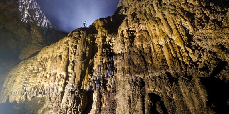 Bức tường Việt Nam hùng vĩ, độc đáo