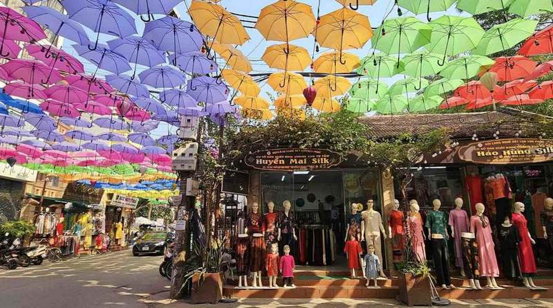 Làng lụa Vạn Phúc