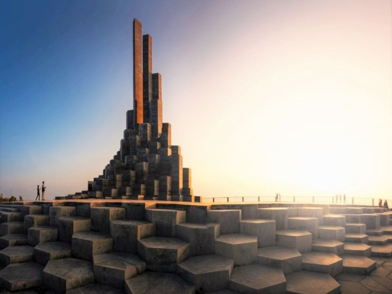 Cận cảnh nét đẹp độc đáo của Tháp Nghinh Phong