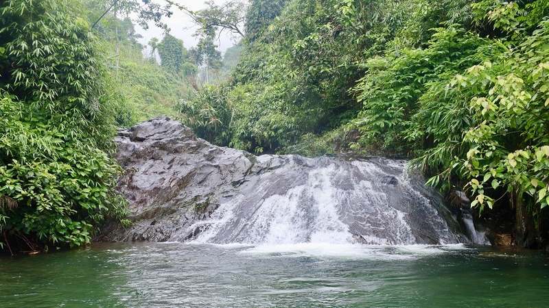 Cảnh đẹp kỳ vĩ của Ao Giời - Suối Tiên