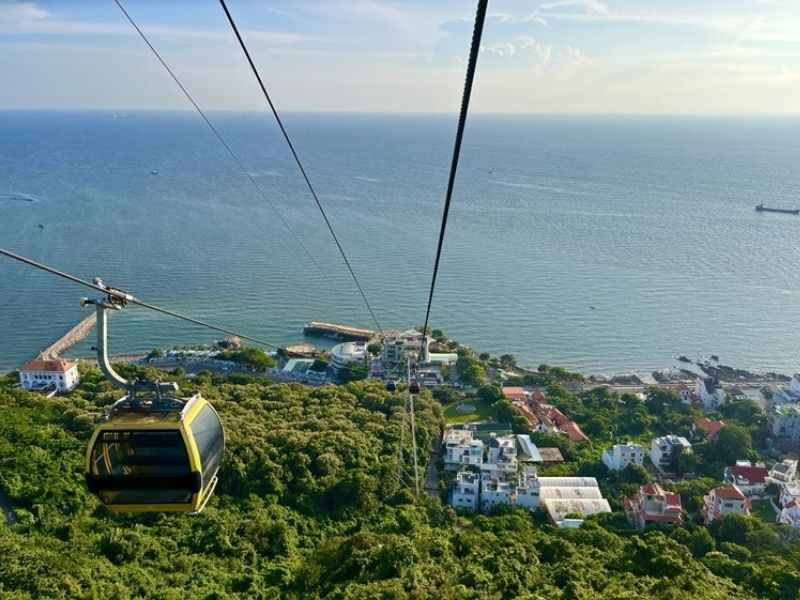 Giá vé cáp treo tham qua khu du lịch Hồ Mây
