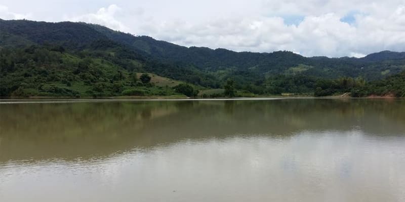 Câu cá thư giãn bên hồ Huổi Phạ tuyệt đẹp