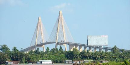 Cầu Rạch Miễu: Điểm Check-In Sông Nước Nổi Tiếng Tiền Giang