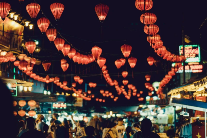 Check in sống ảo tại chợ đêm