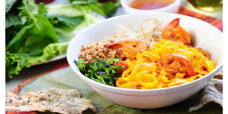 Mì quảng Hội An là món ăn đặc sản không thể bỏ qua