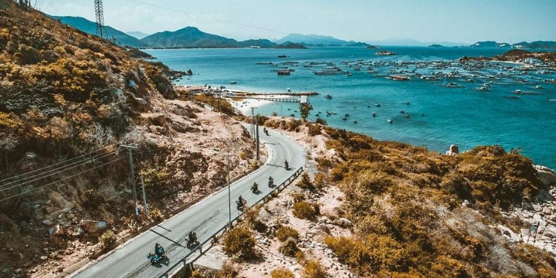 Chinh phục cung đường ven biển đẹp nhất Việt Nam