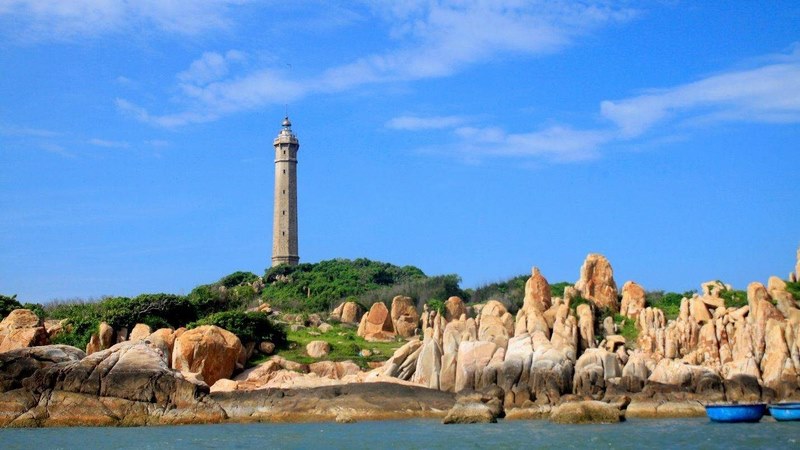 Chinh phục ngọn hải đăng trên núi cao