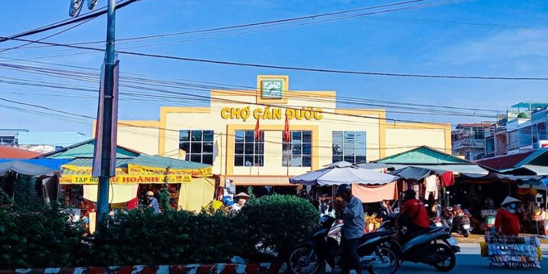 Chợ Cần Đước là một trong những điểm đến hấp dẫn ở Long An