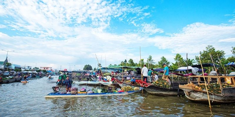 Thời gian lý tưởng tham quan chợ là từ 5 đến 6 giờ sáng