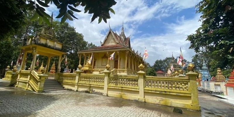 Lưu ý khi tham quan Chùa Bốn Mặt