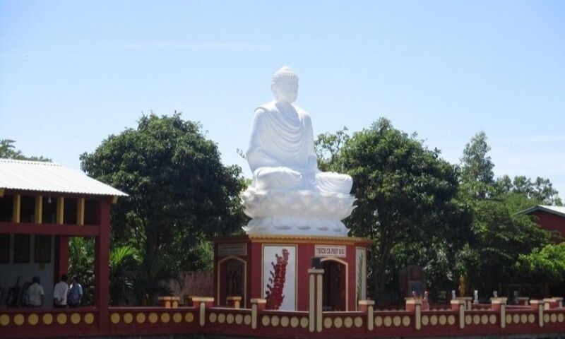 Chùa cách trung tâm thành phố không quá xa