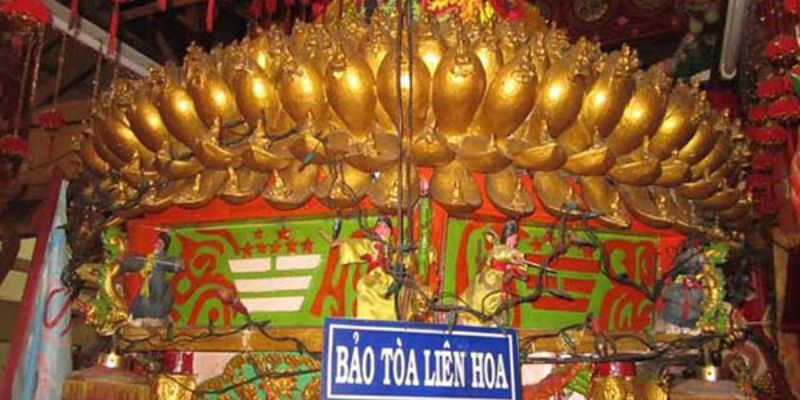 Bảo tòa thỉnh Phật trụ thế truyền tháp luận