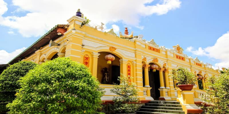 Kiến trúc chùa giao thoa văn hóa Đông - Tây độc đáo