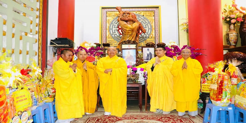 Nhiều ngày lễ lớn diễn ra tại chùa Dược Sư hàng năm