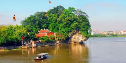 Chùa Non Nước - Chốn Linh Thiêng Giữa Núi Non Đất Trời