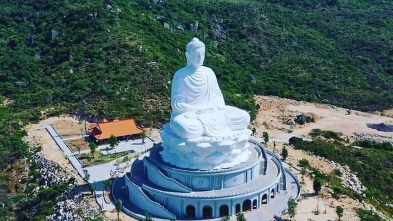 Chùa Ông Núi - Biểu tượng linh thiêng giữa sóng biển