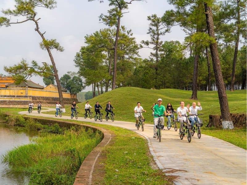 Có thể chọn trải nghiệm du lịch bằng xe đạp