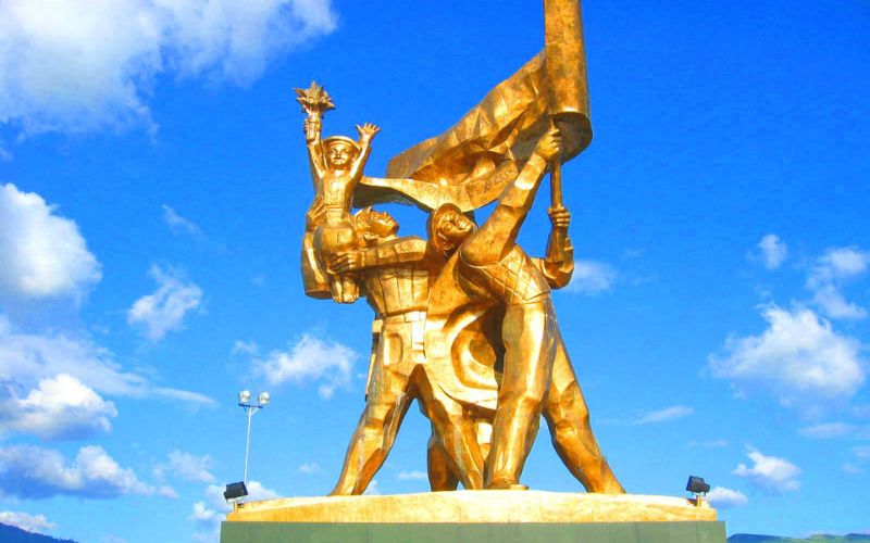 Công trình kiến trúc hoàn thành vào năm 2004