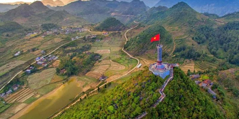 Dấu ấn lịch sử gắn liền theo thời gian