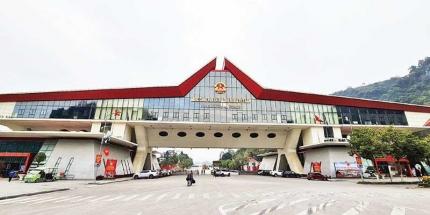 Kinh Nghiệm Đi Tham Quan Cửa Khẩu Hữu Nghị Lạng Sơn Từ A - Z