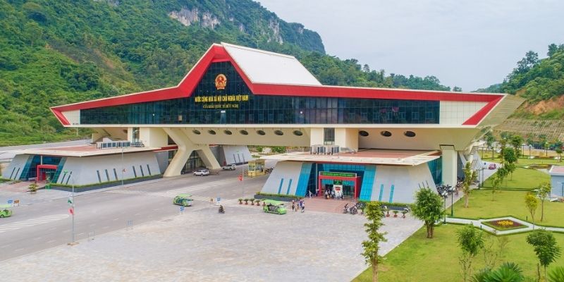 Cửa khẩu là nơi kết nối mua bán giữa 2 nước Việt - Trung