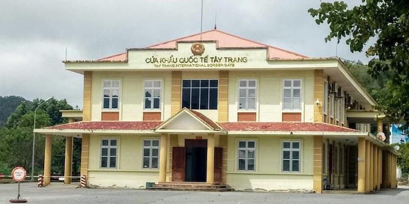 Cửa khẩu quốc tế Tây Trang nằm sát với biên giới hai nước Lào và Việt Nam