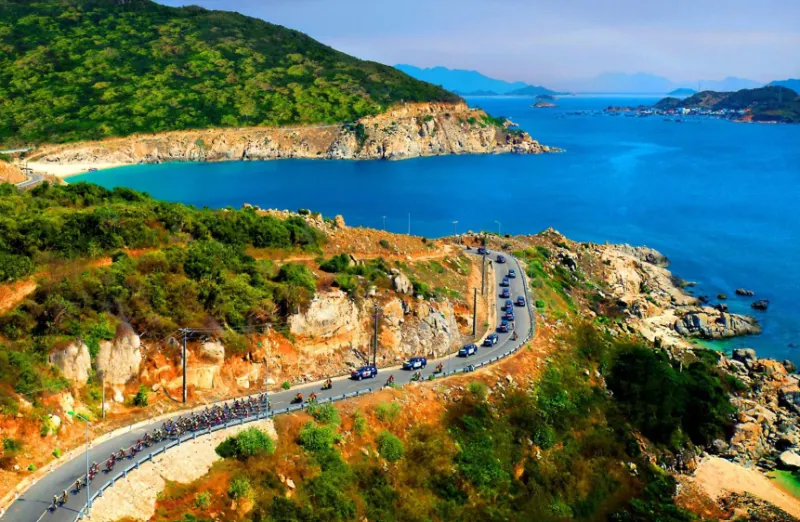 Cung đường biển đến Vĩnh Hy