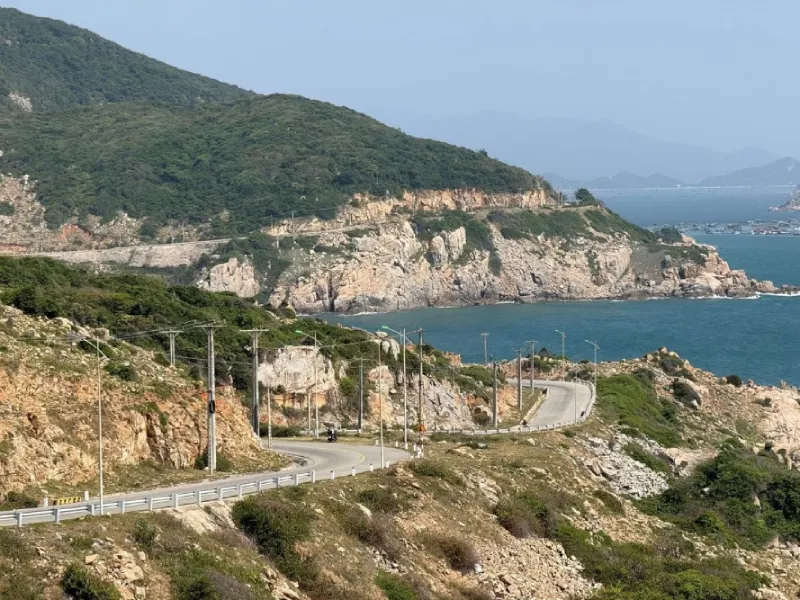 Cung đường biển Vĩnh Hy Bình Lập 