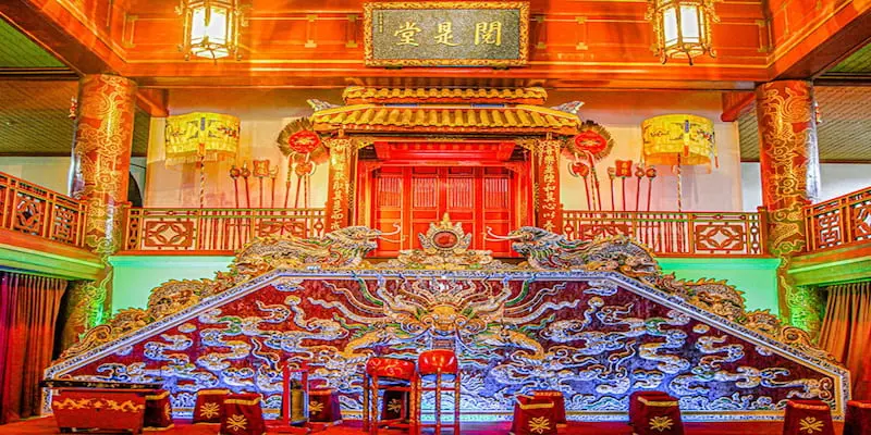 Nhà hát cổ lớn nhất Việt Nam mang tên Duyệt Thị Đường