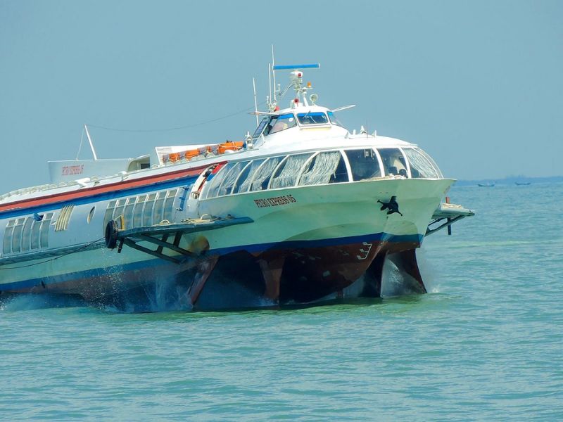 Thử trải nghiệm tàu cánh ngầm mới lạ