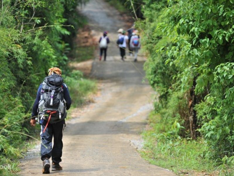 Trekking tại đảo Long Sơn là một ý tưởng tuyệt vời