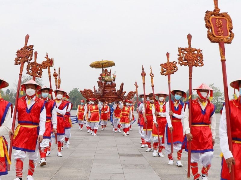 Lễ rước kiệu đền thờ vua Hùng nhộn nhịp hằng năm