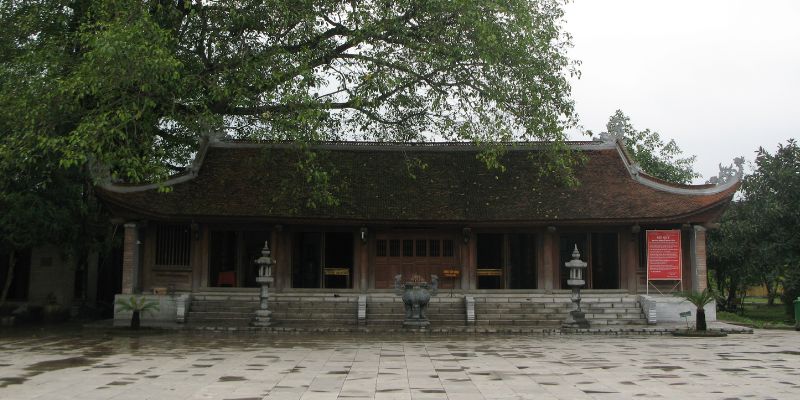 Trước đây ngôi đền cũng đã được sắc phong nhiều lần