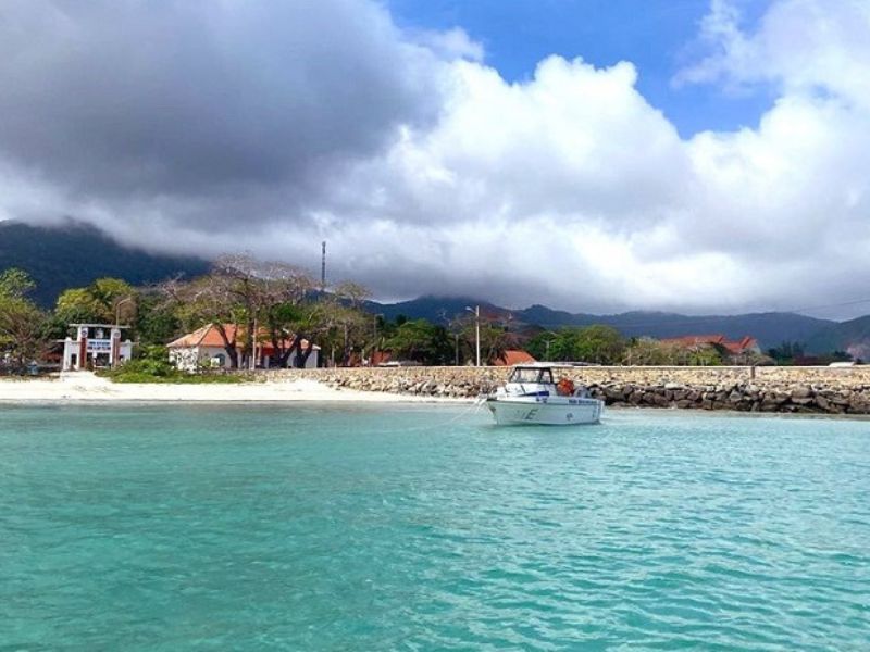 Di chuyển bằng thuyền sẽ là trải nghiệm đáng nhớ