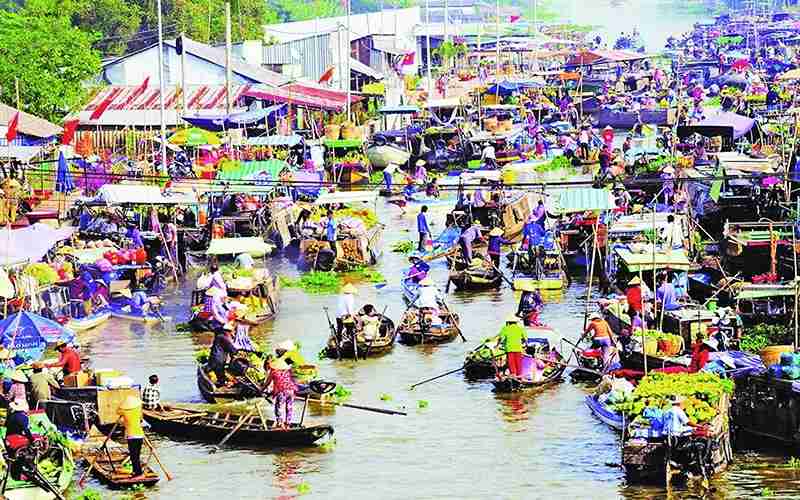Chợ nổi Cái Răng nhộn nhịp hơn bao giờ hết vào mùa nước nổi