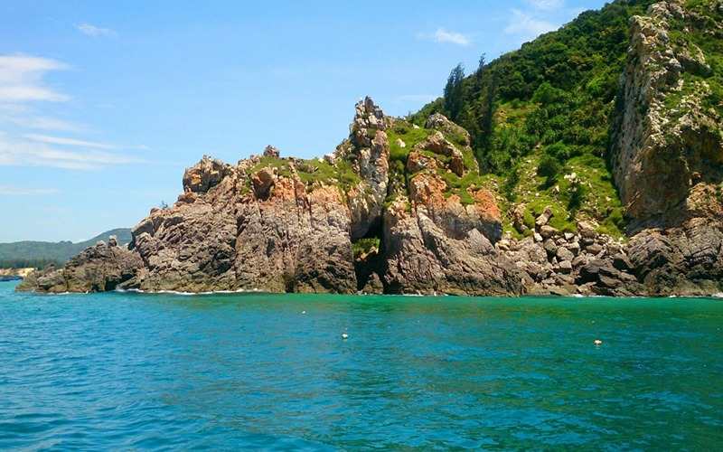 Mũi Vi Rồng với hình dáng như một con rồng vươn mình